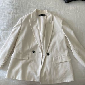 White oversized Zara Blazer